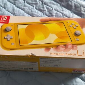 Nintendo Switch Lite - Sunny Yellow